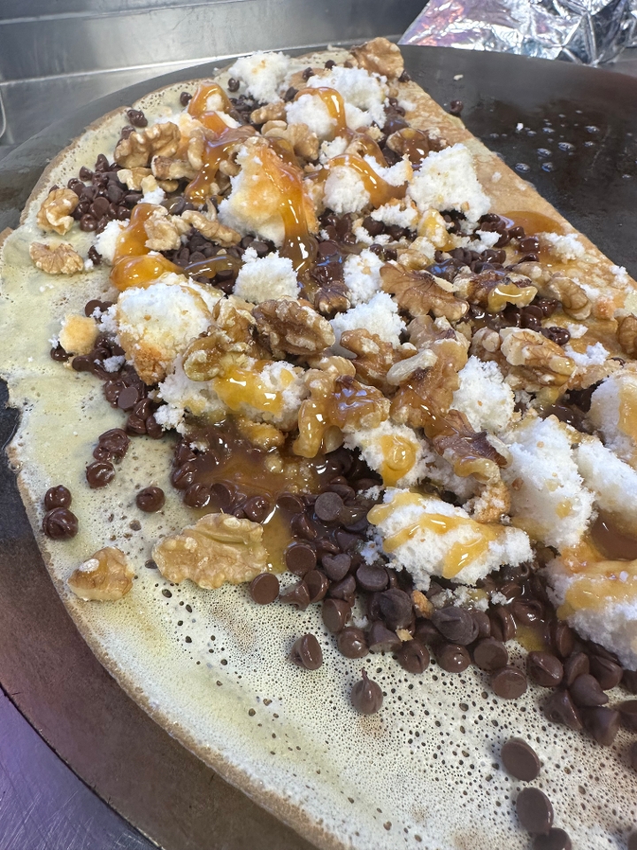 Caramel Nut Brownie Crêpe.
