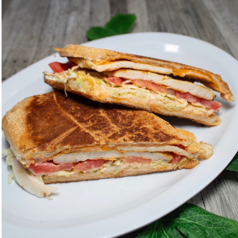 Chicken Sandwich / Sándwich de Pollo.