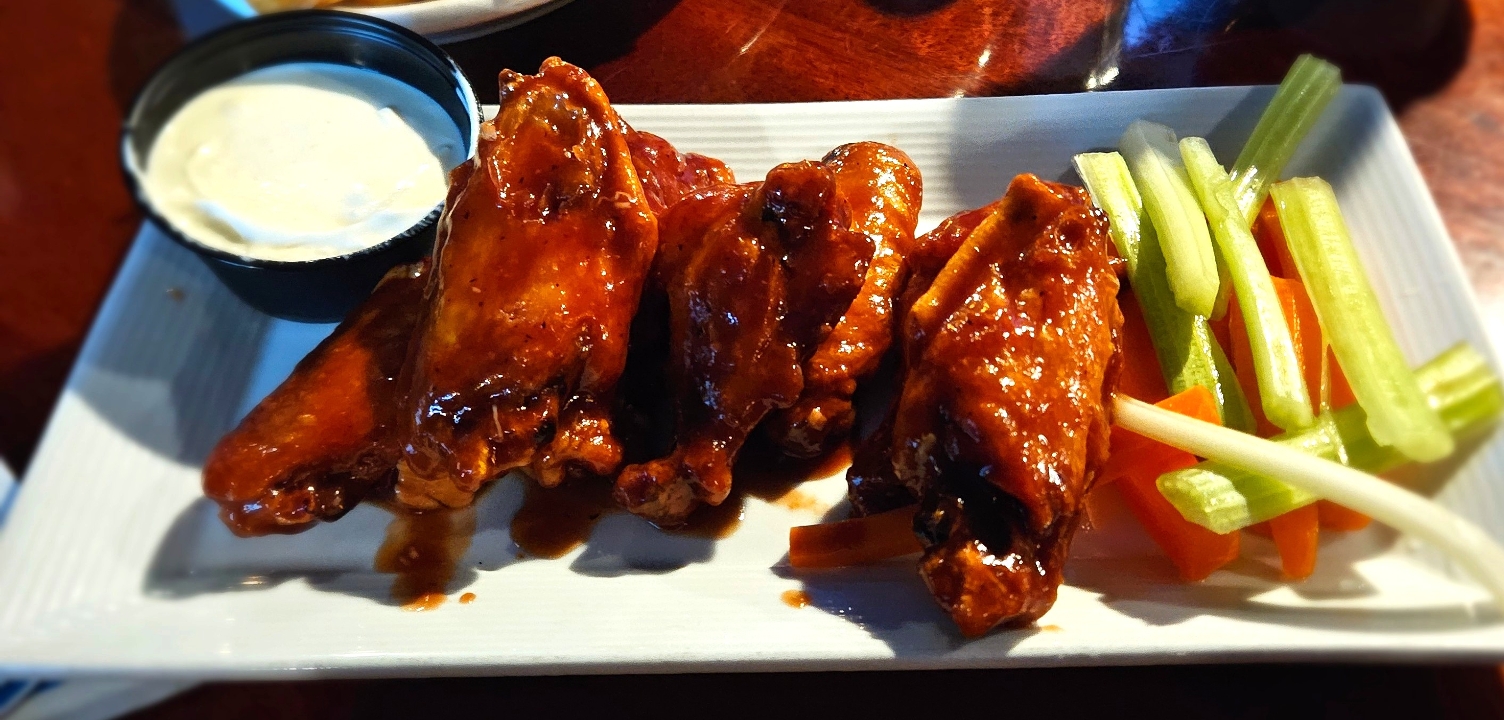 Tavern Style Wings.