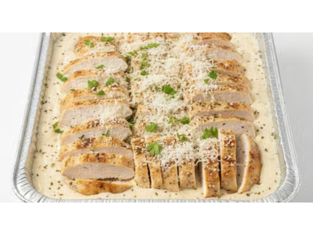 Chicken in Alfredo Sauce - Pechuga a La Crema.