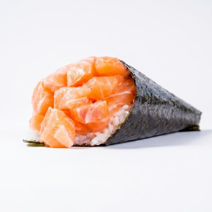 TEMAKI SALMON TRUFFLE*.