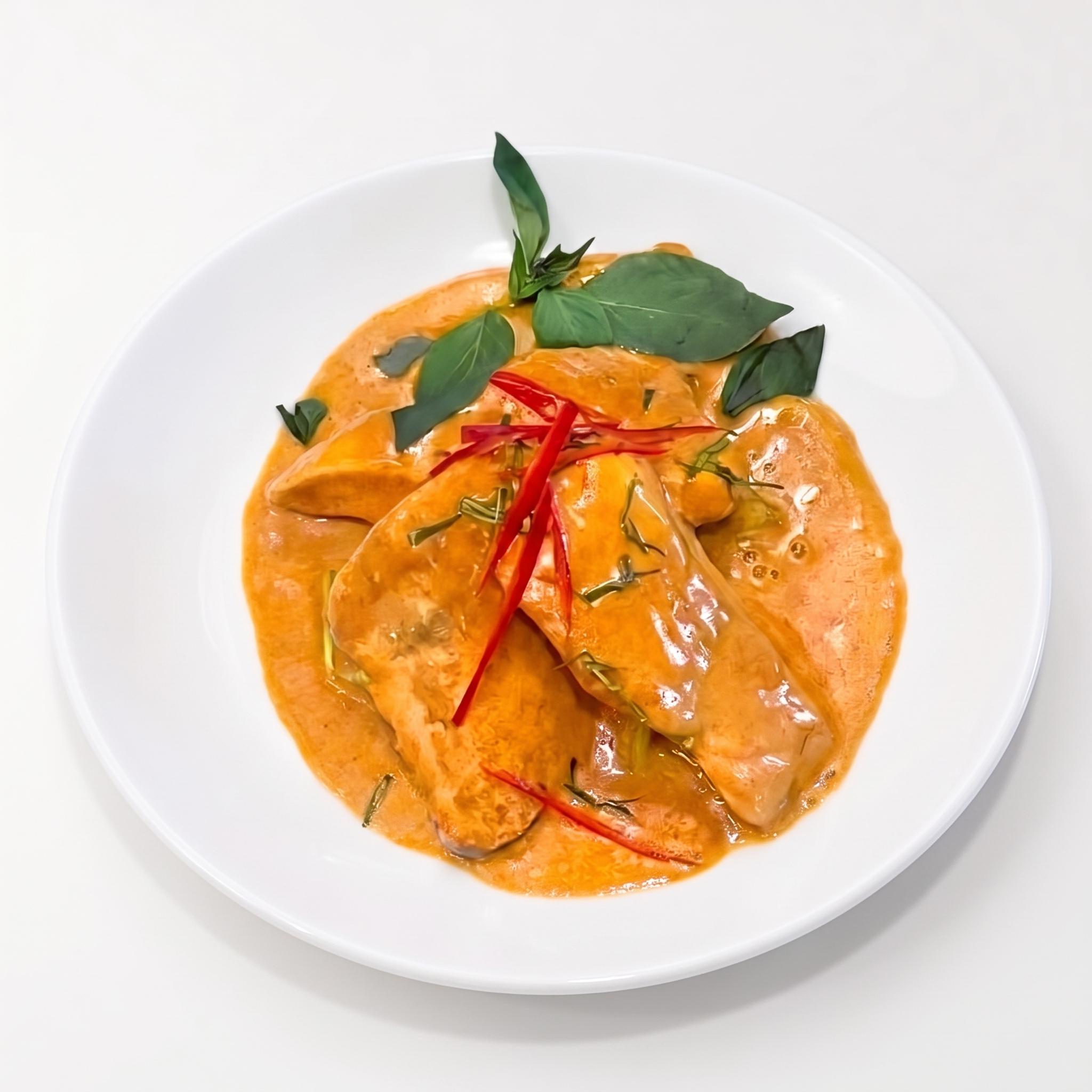 31. Salmon Curry 🌶️ (GF).