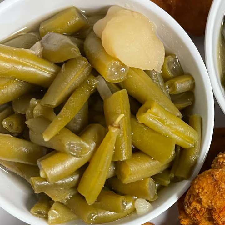 GREEN BEANS.