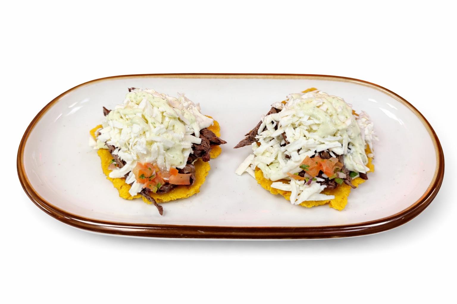 Tostones Carne en Vara o Picanha.