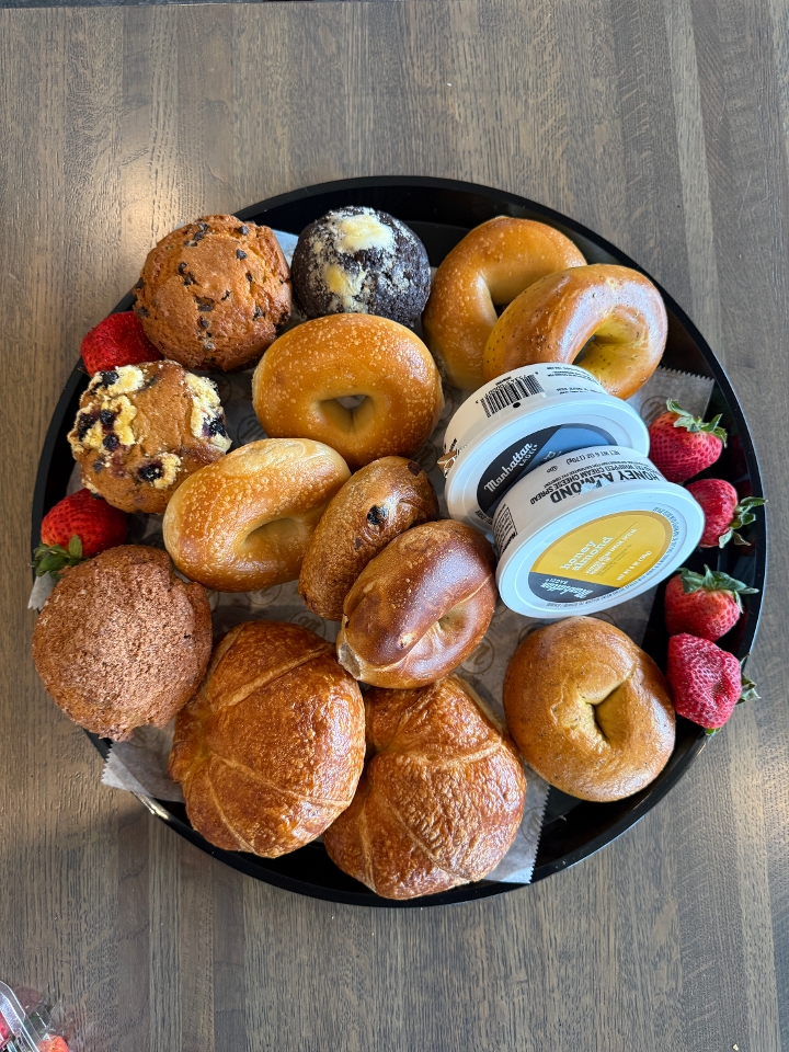 Deluxe Bagel Platter.