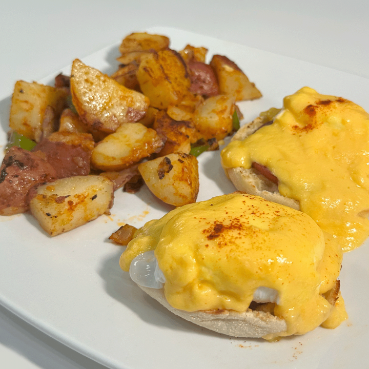 EGGS BENEDICT.