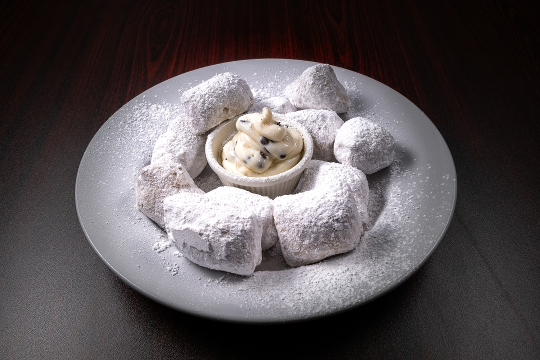 Zeppole.