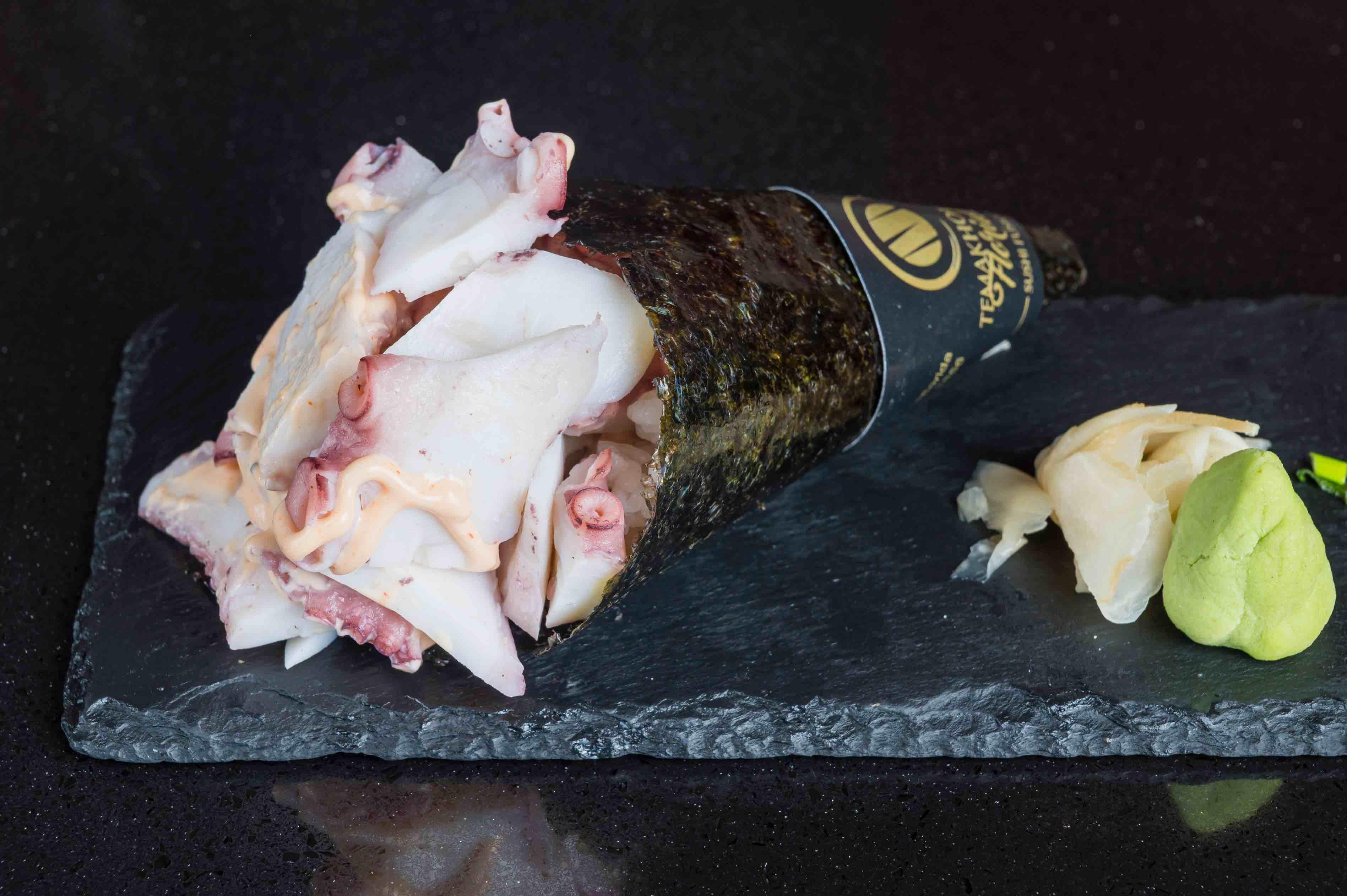 Octopus Hand Roll (Temaki).