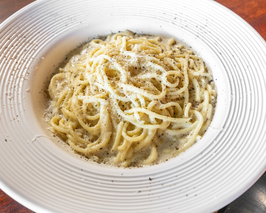 Cacio E Pepe Pasta.