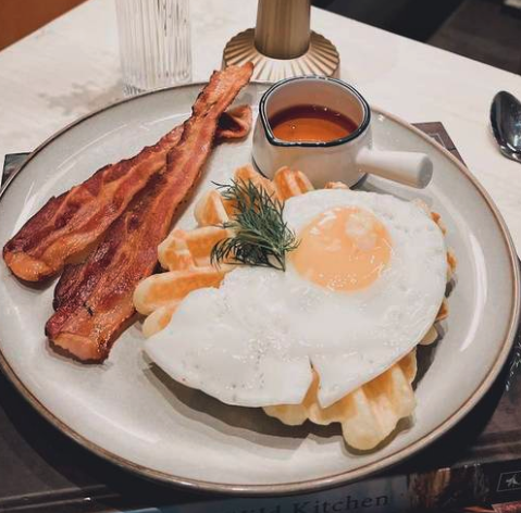 Waffle bacon and egg.