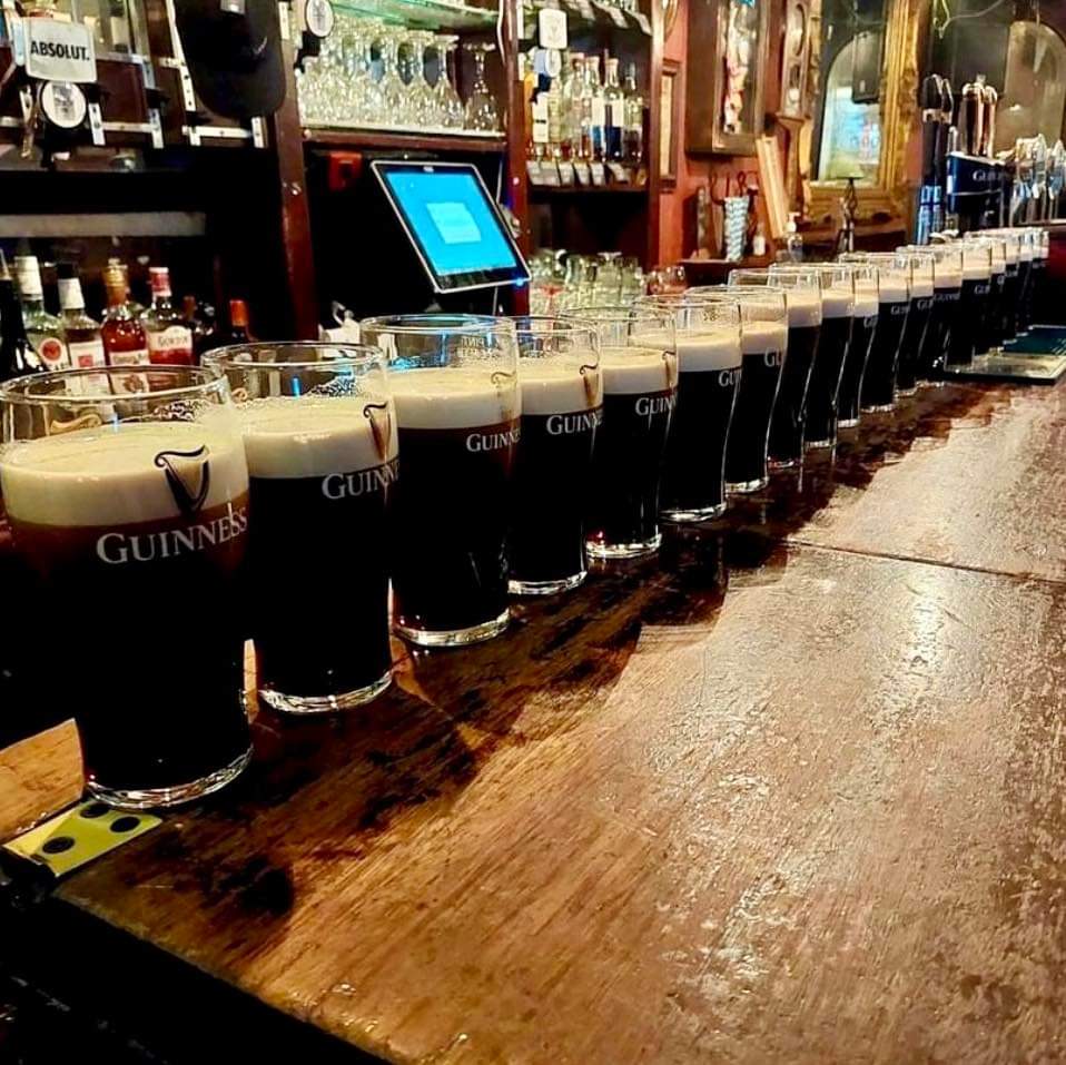 GUINNESS STOUT.