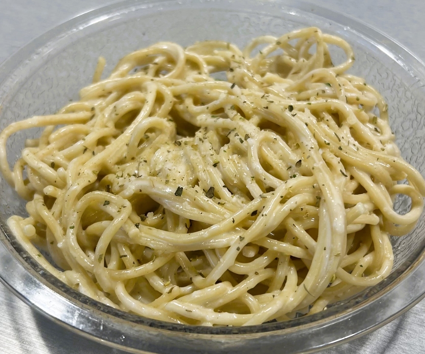 Gluten Free Spaghetti and Alfredo.