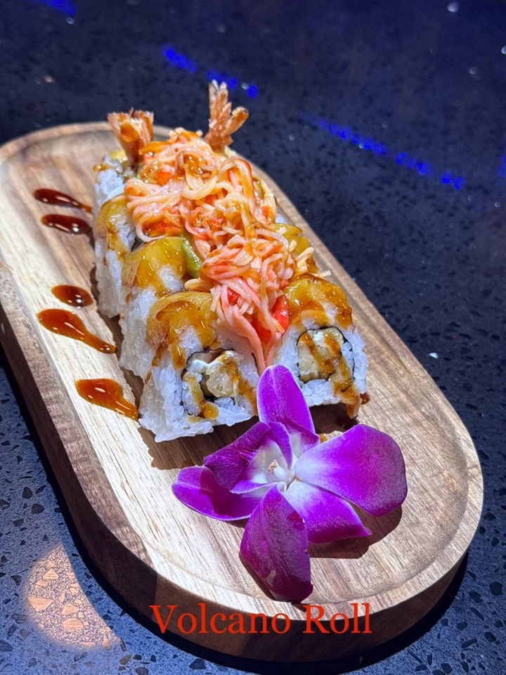 VOLCANO ROLL.