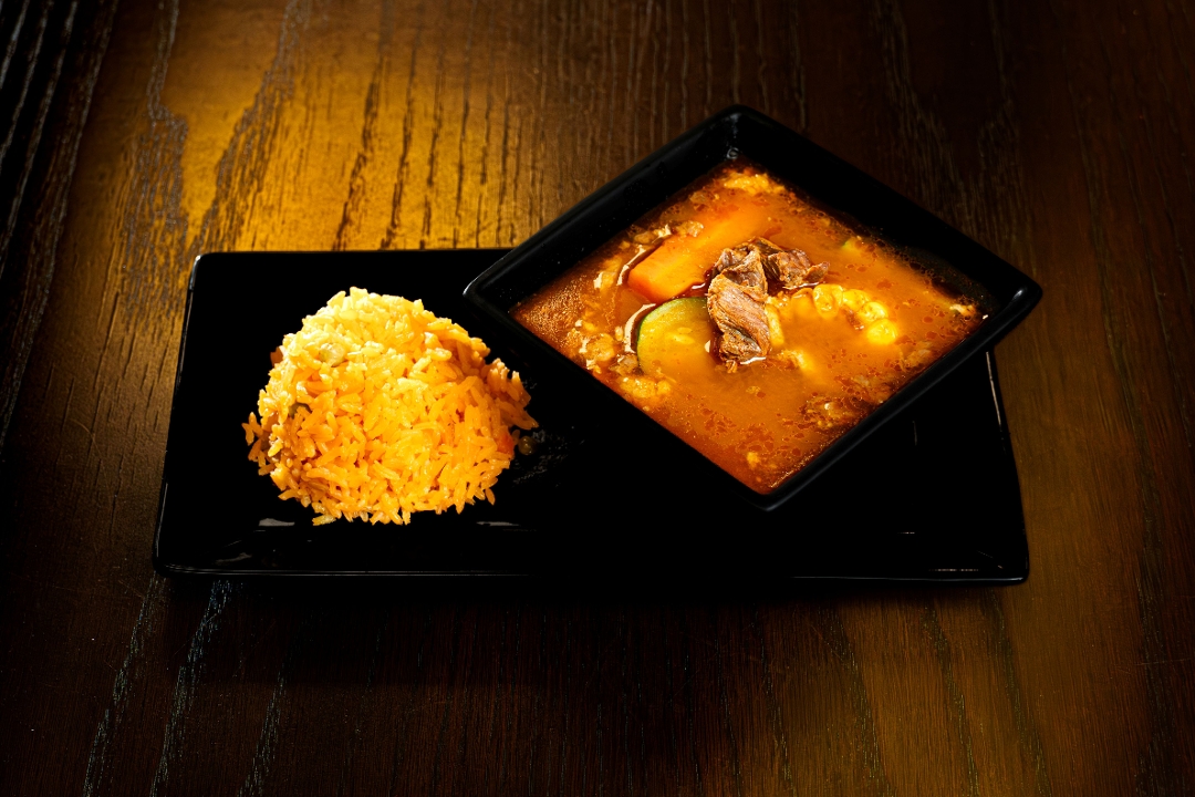Caldo De Res.