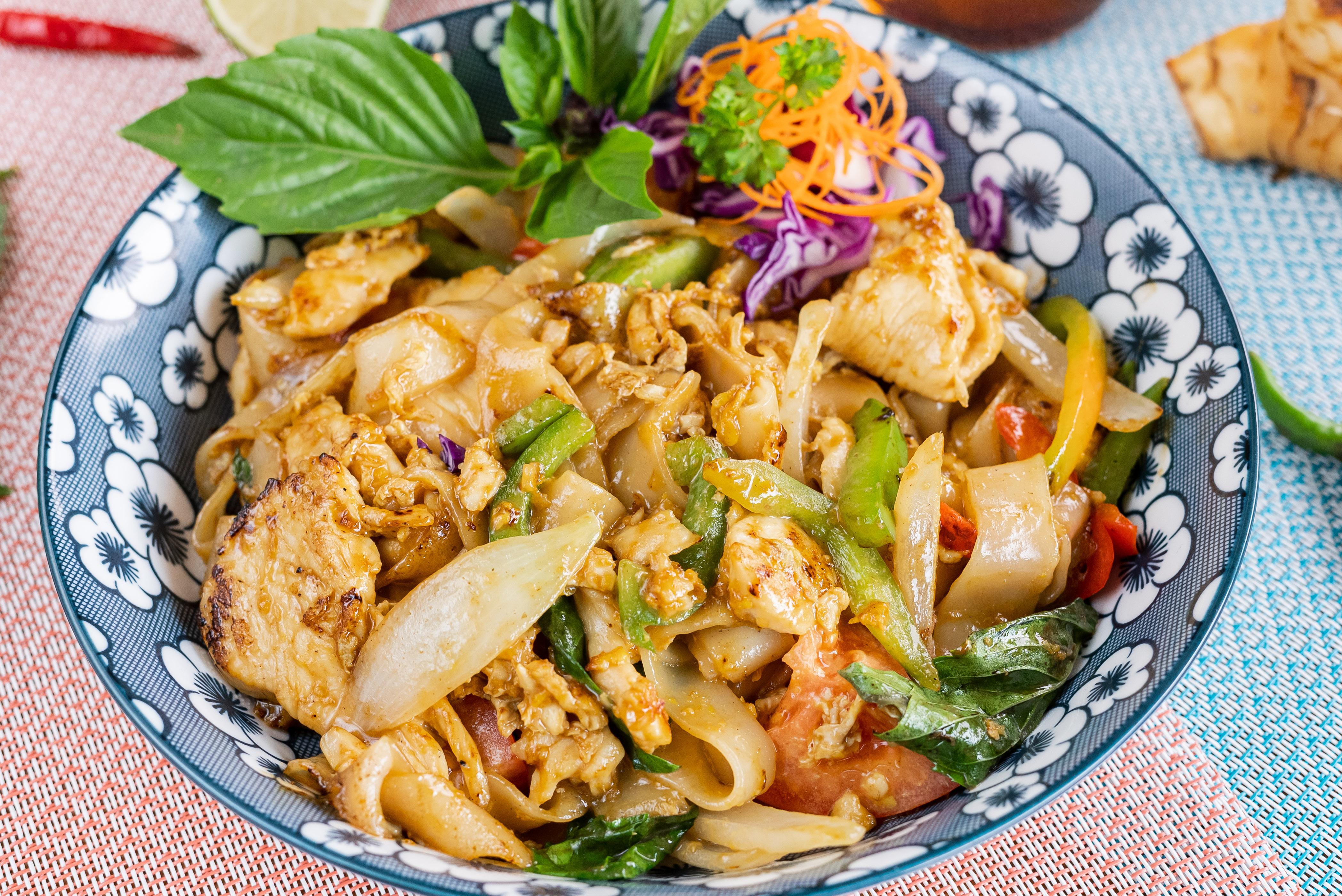 Drunken Noodle (Pad Kee Mao).