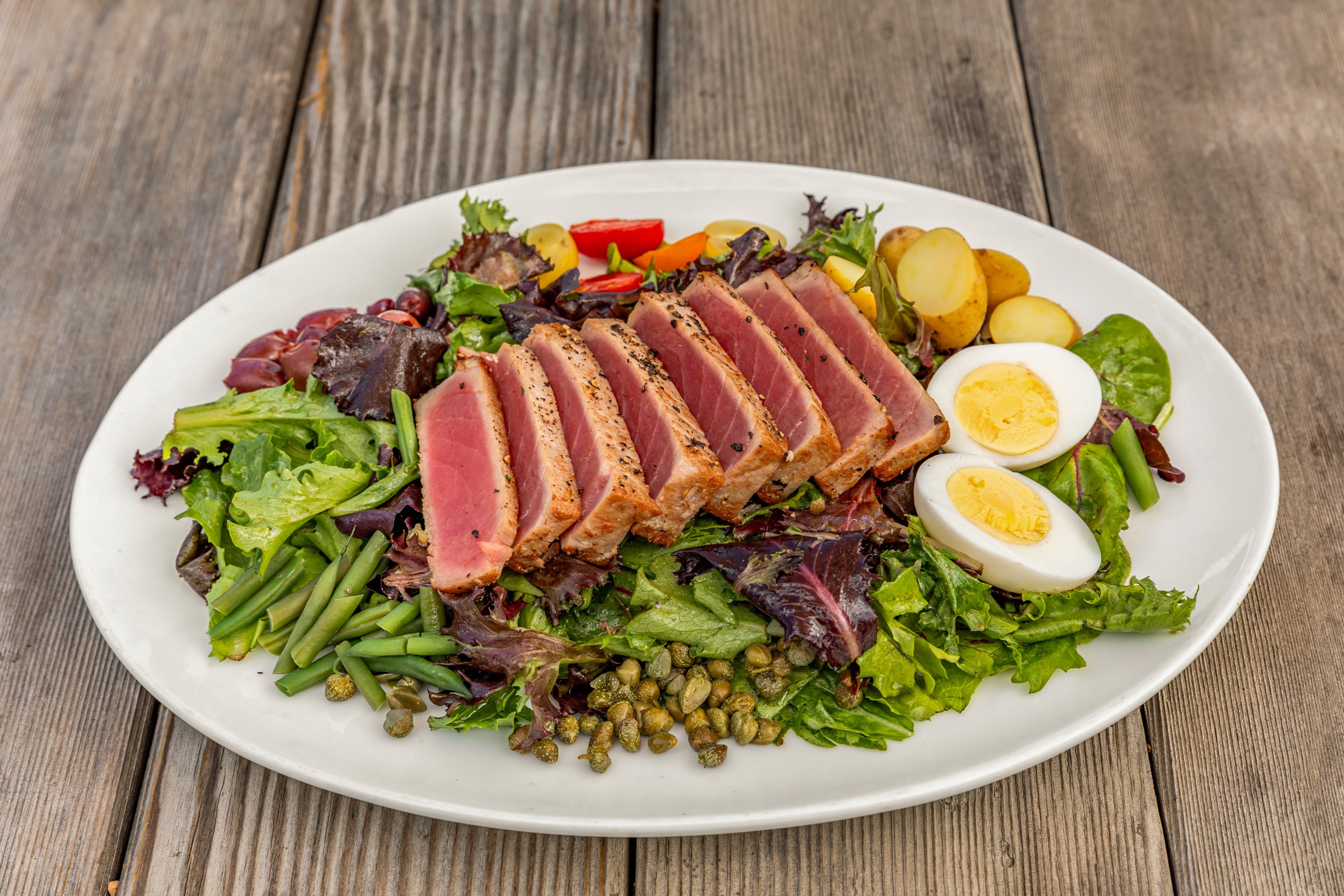 Et al Niçoise Salad.