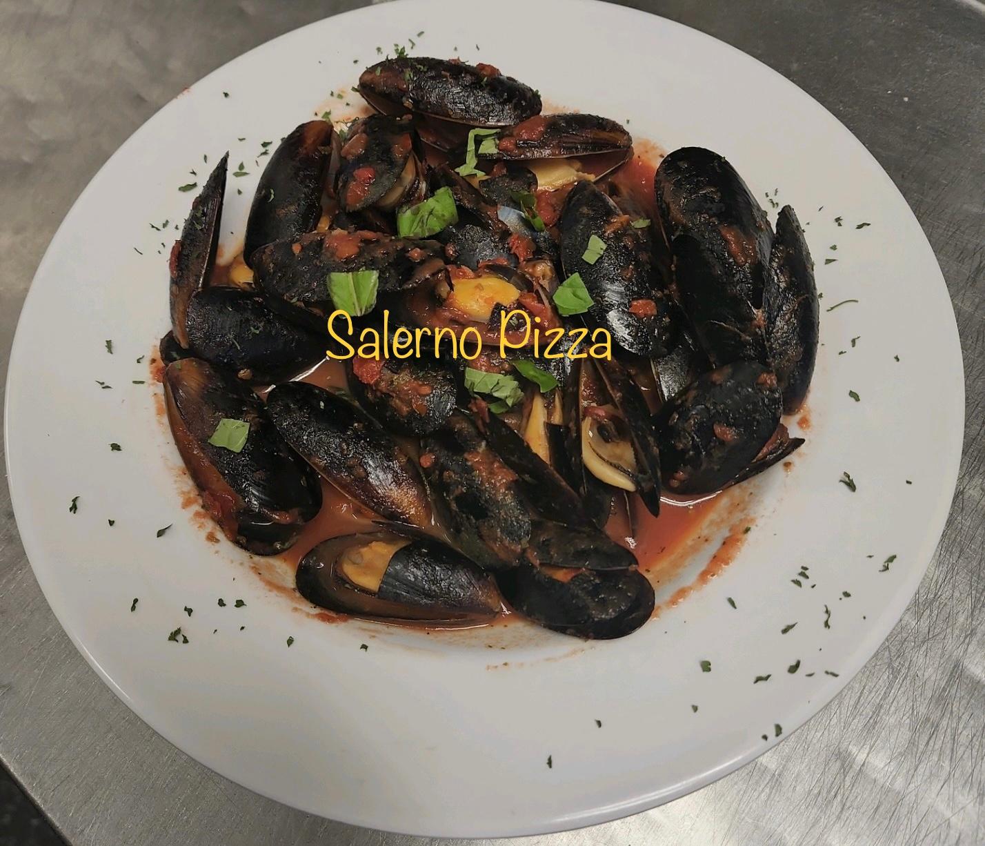 MUSSELS MARINARA DINNER.