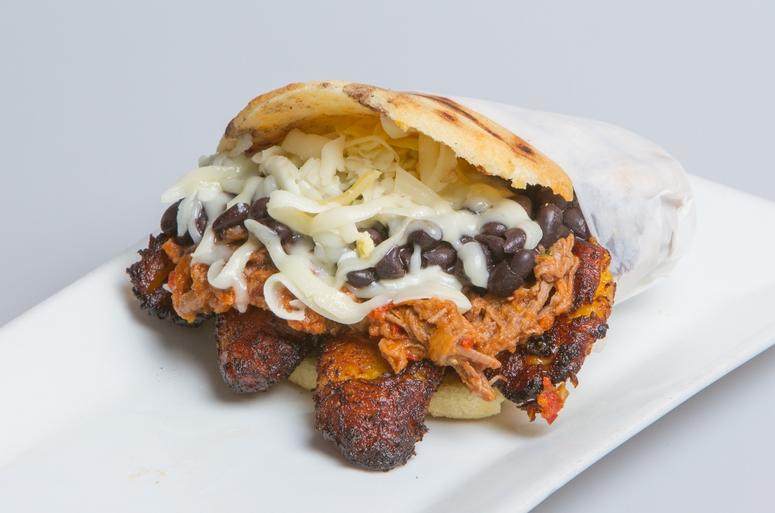 Arepa Pabellon Criollo.