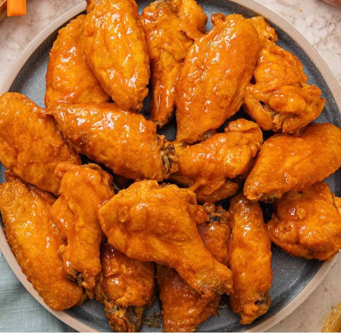 Chicken Wings (18 pcs).