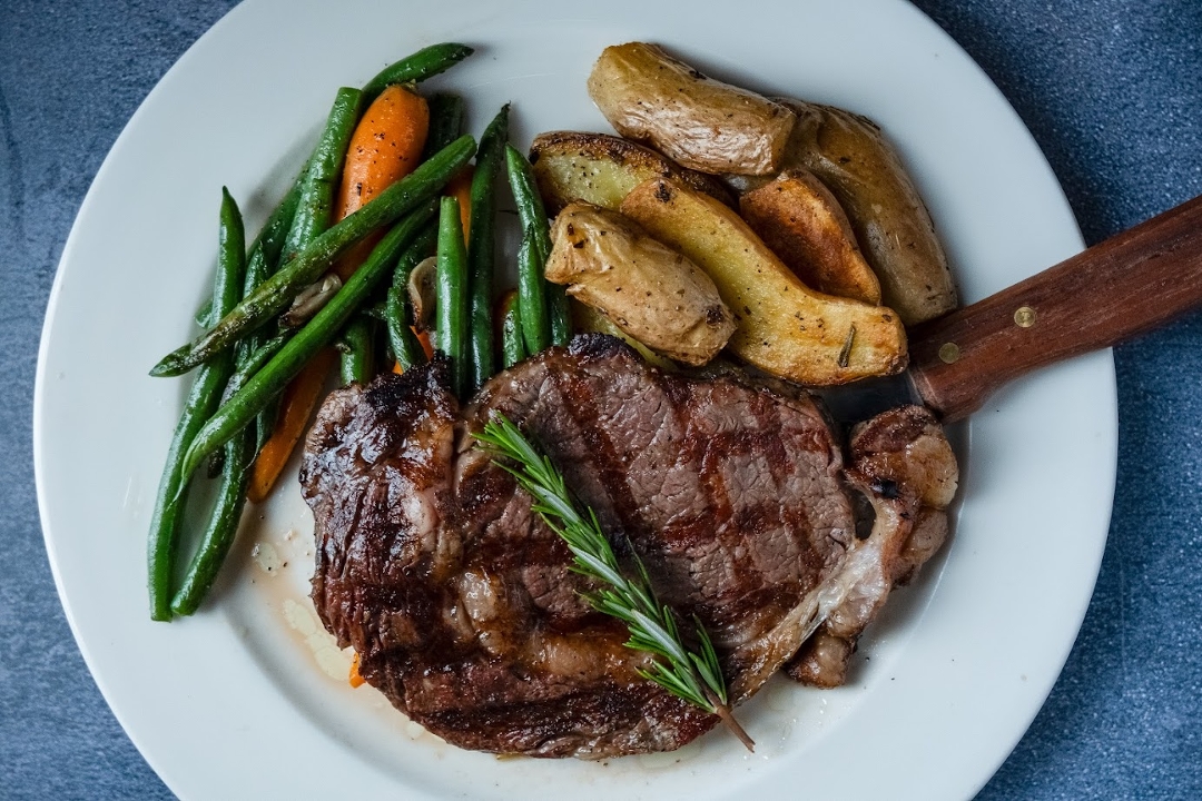 Bistecca Di Manzo Half Tray.