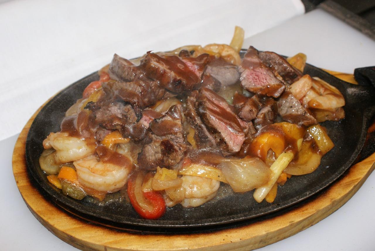 Steak/Shrimp Fajita.