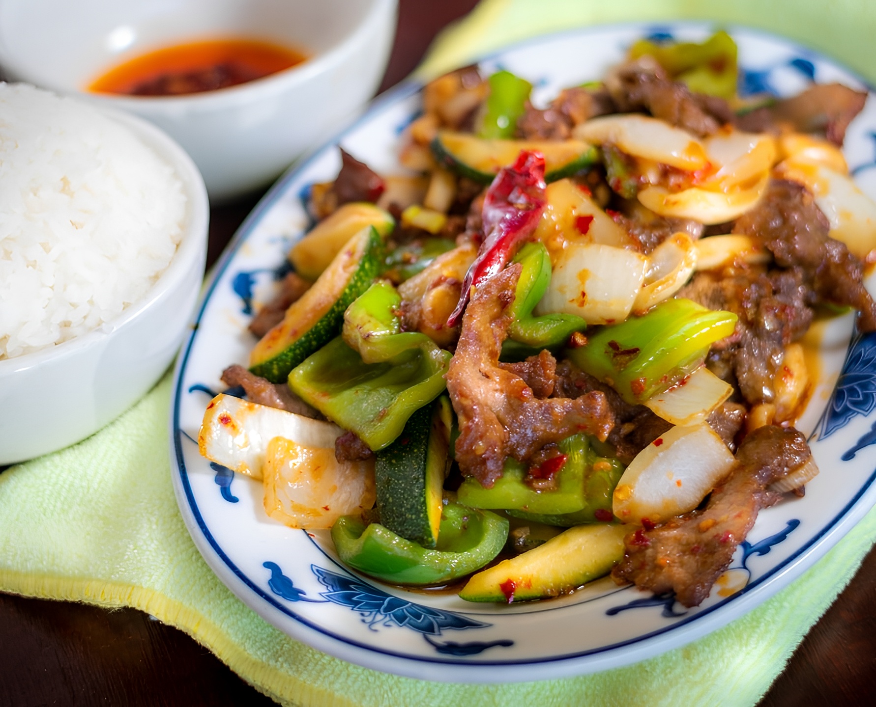 Kung Pao Beef (L).