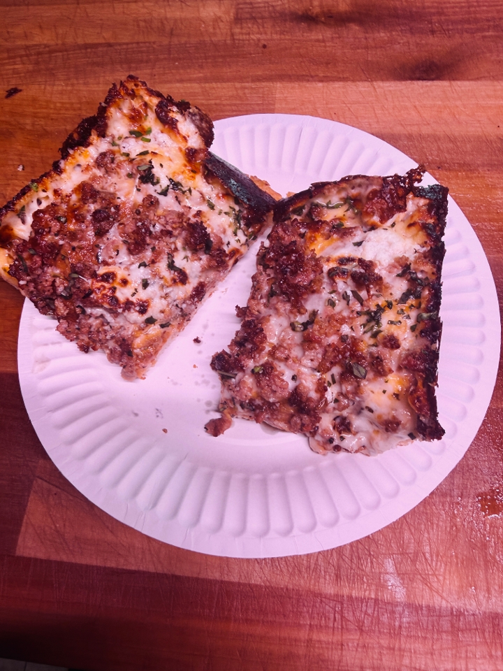 Carmine Mega Square.
