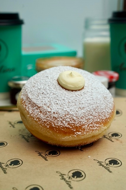 Chantilly Bombolone.