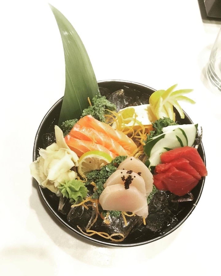 Sashimi Hot Stone.