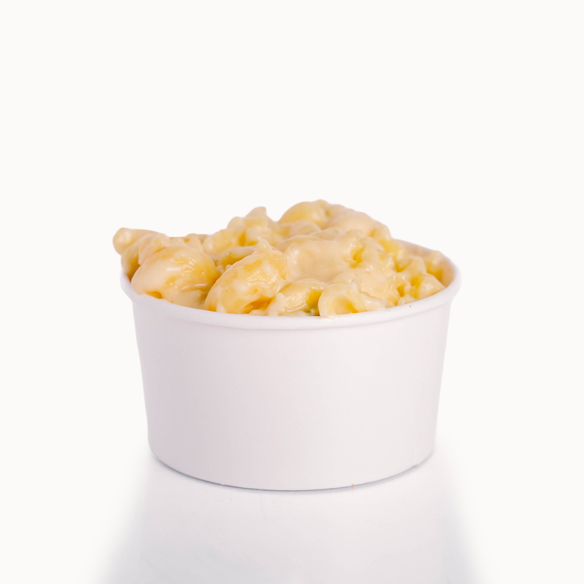 WHITE CHEDDAR & PEPPERJACK MAC & CHEESE.