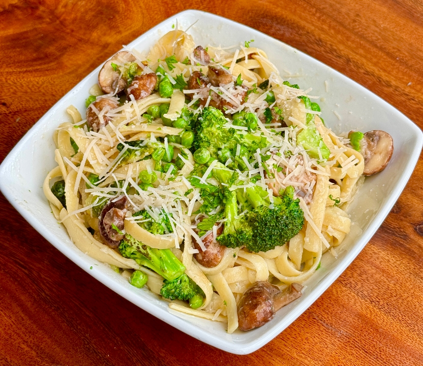 Fettuccine Alfredo Primavera.