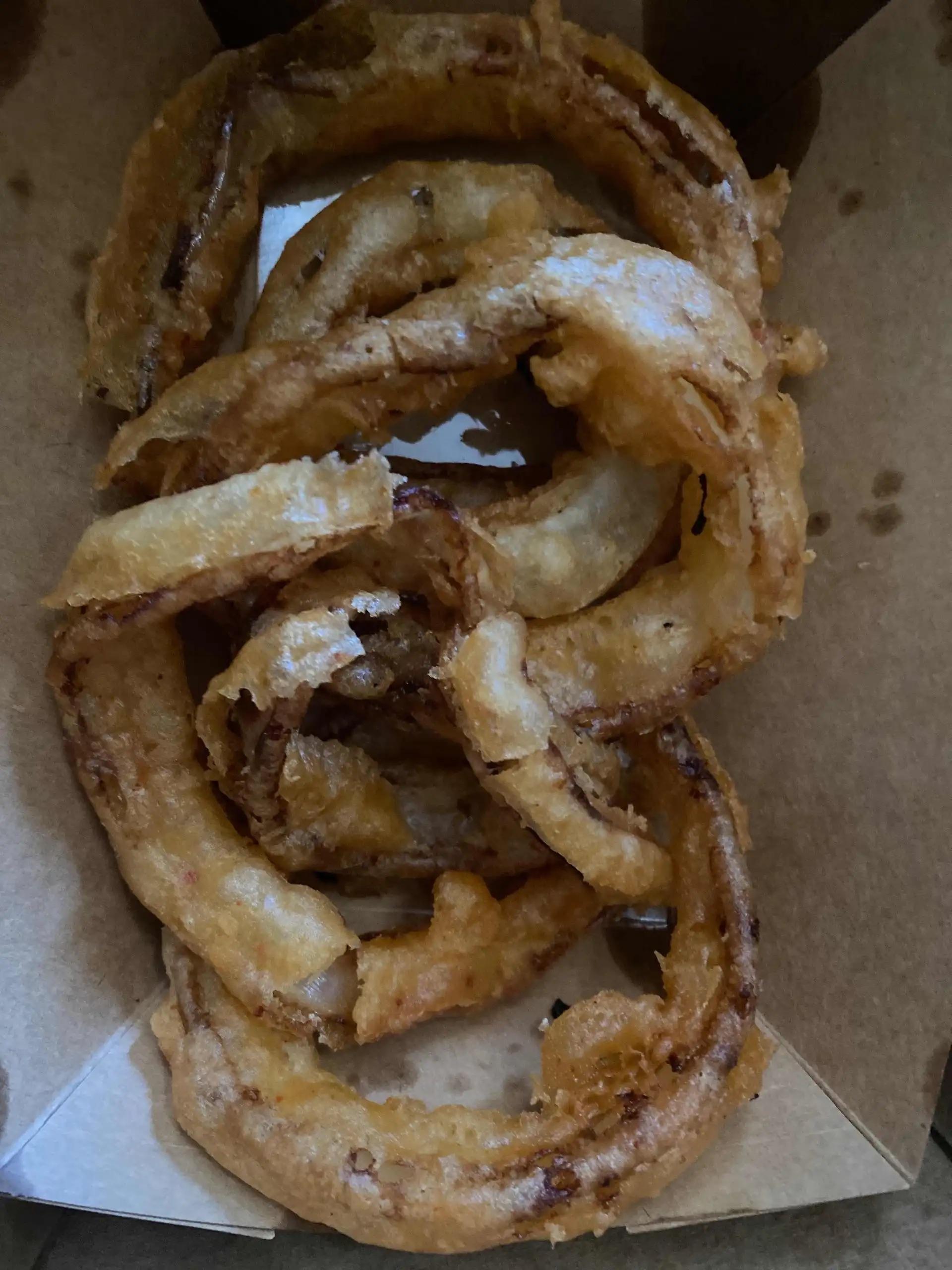 Basket Onion Rings.