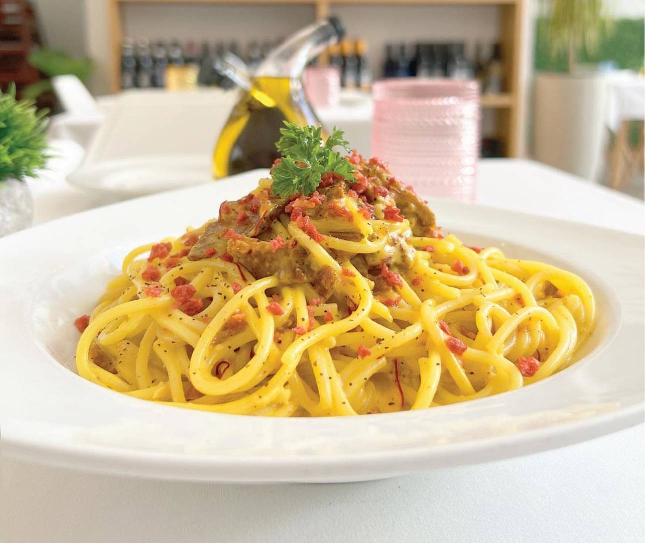Vegan spaghetti alla carbonara.