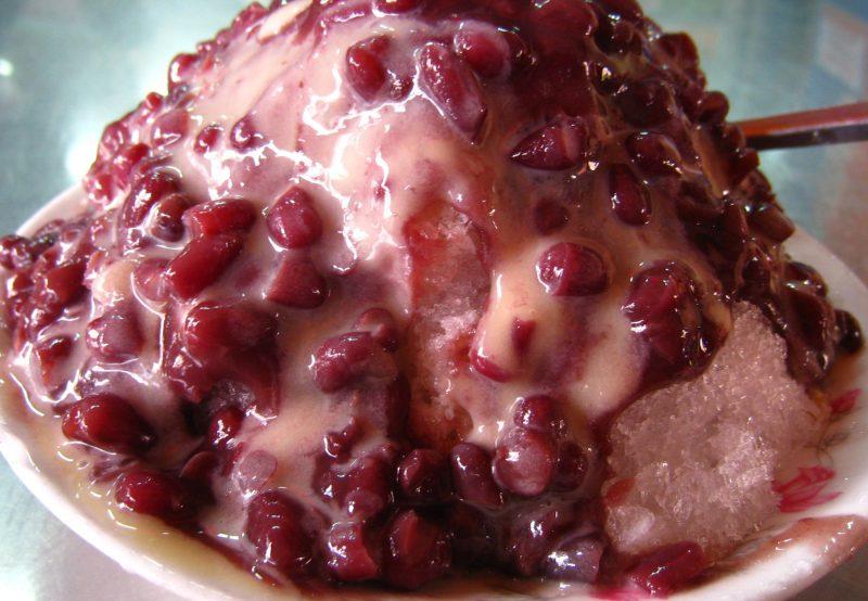 Es Kacang Merah.
