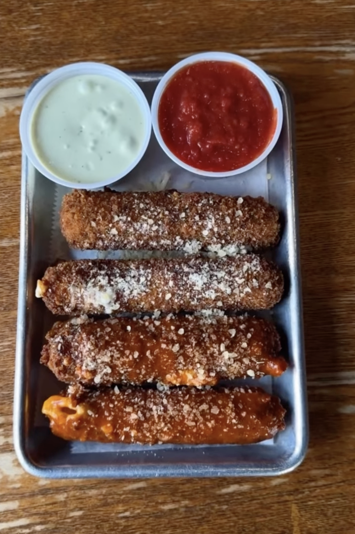Mega Mozz Sticks (4).