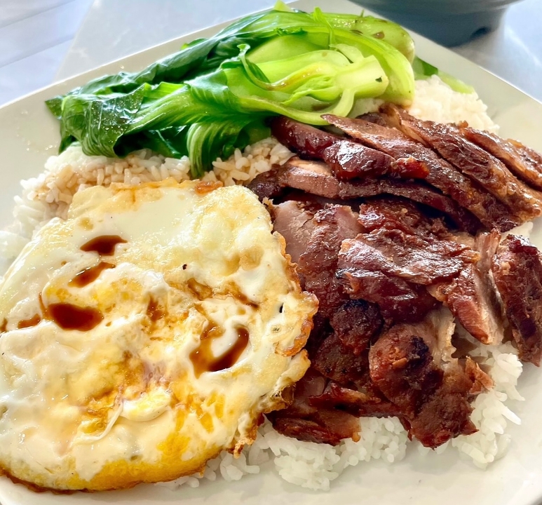 Hong Kong Roast Pork over Rice 港式叉烧肉饭.
