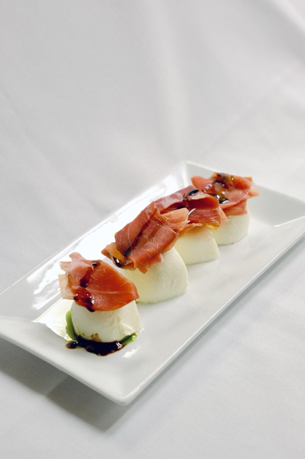 Prosciutto & Mozzarella.
