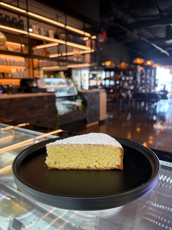 Caprese Napoletano slice.