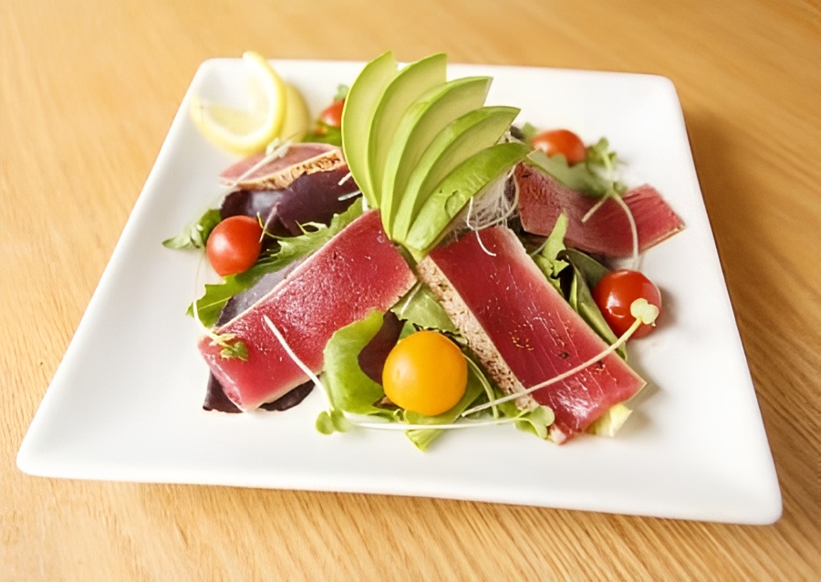 Ahi Tuna Tataki Salad.