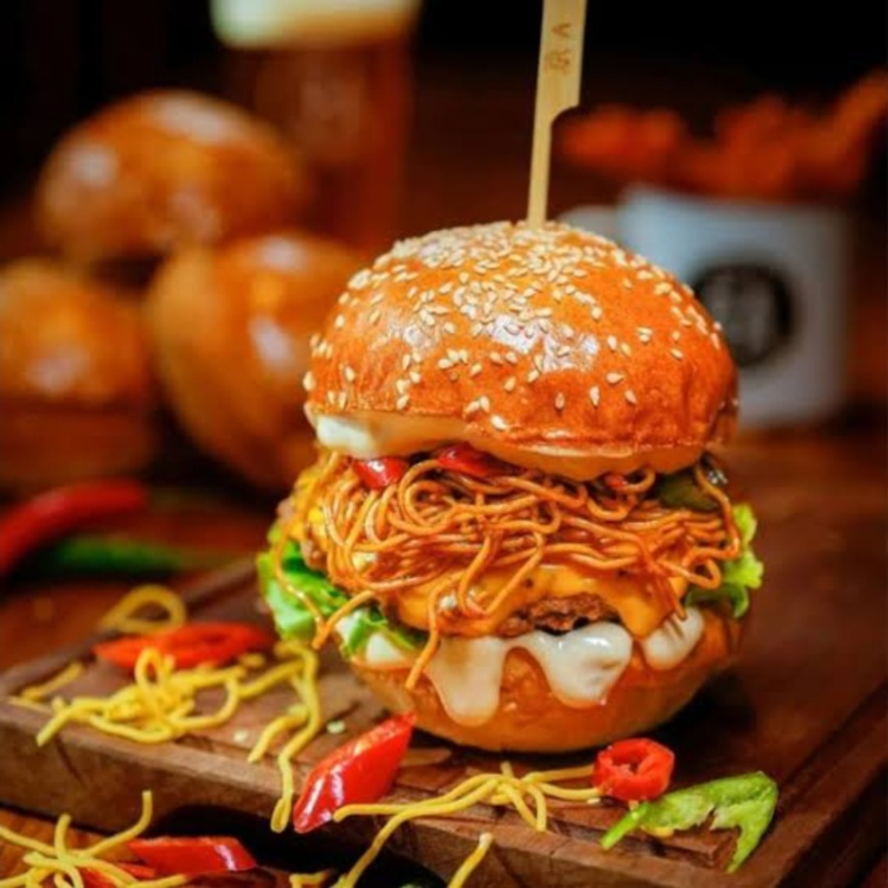 Tawa Noodle Burger.