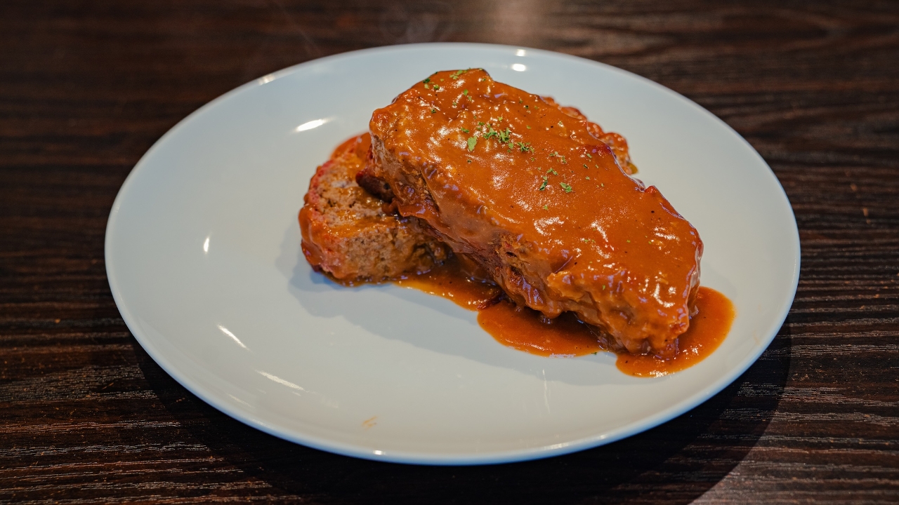 (2) MEATLOAF.