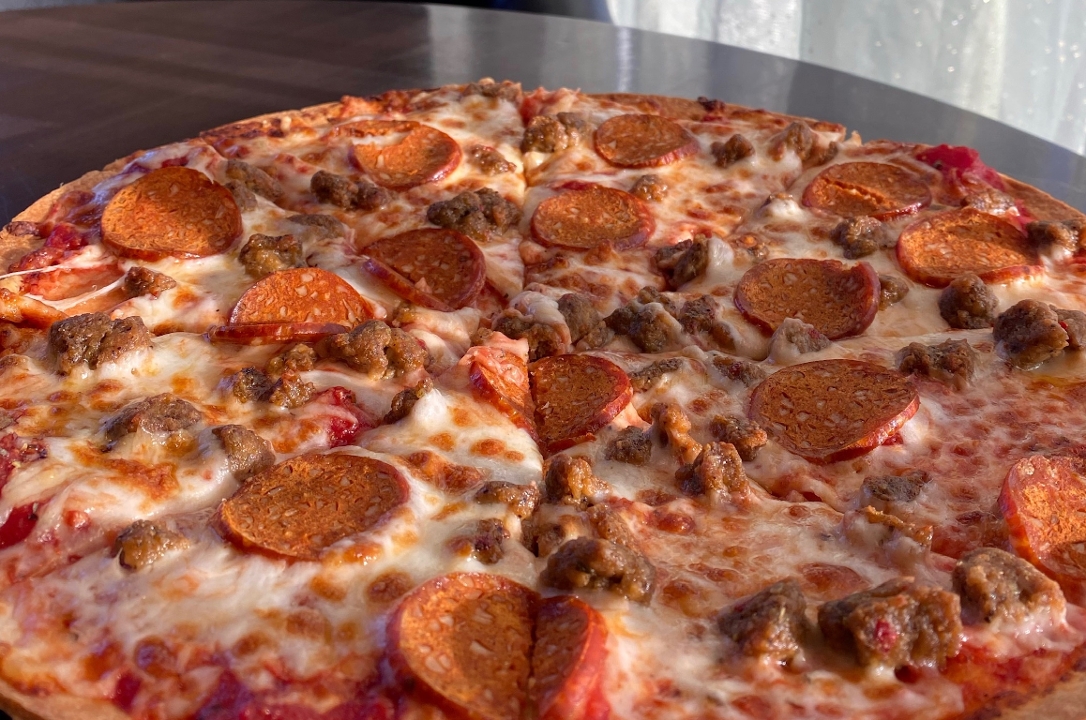 Italian Sausage and Pepperoni (12 Inch).