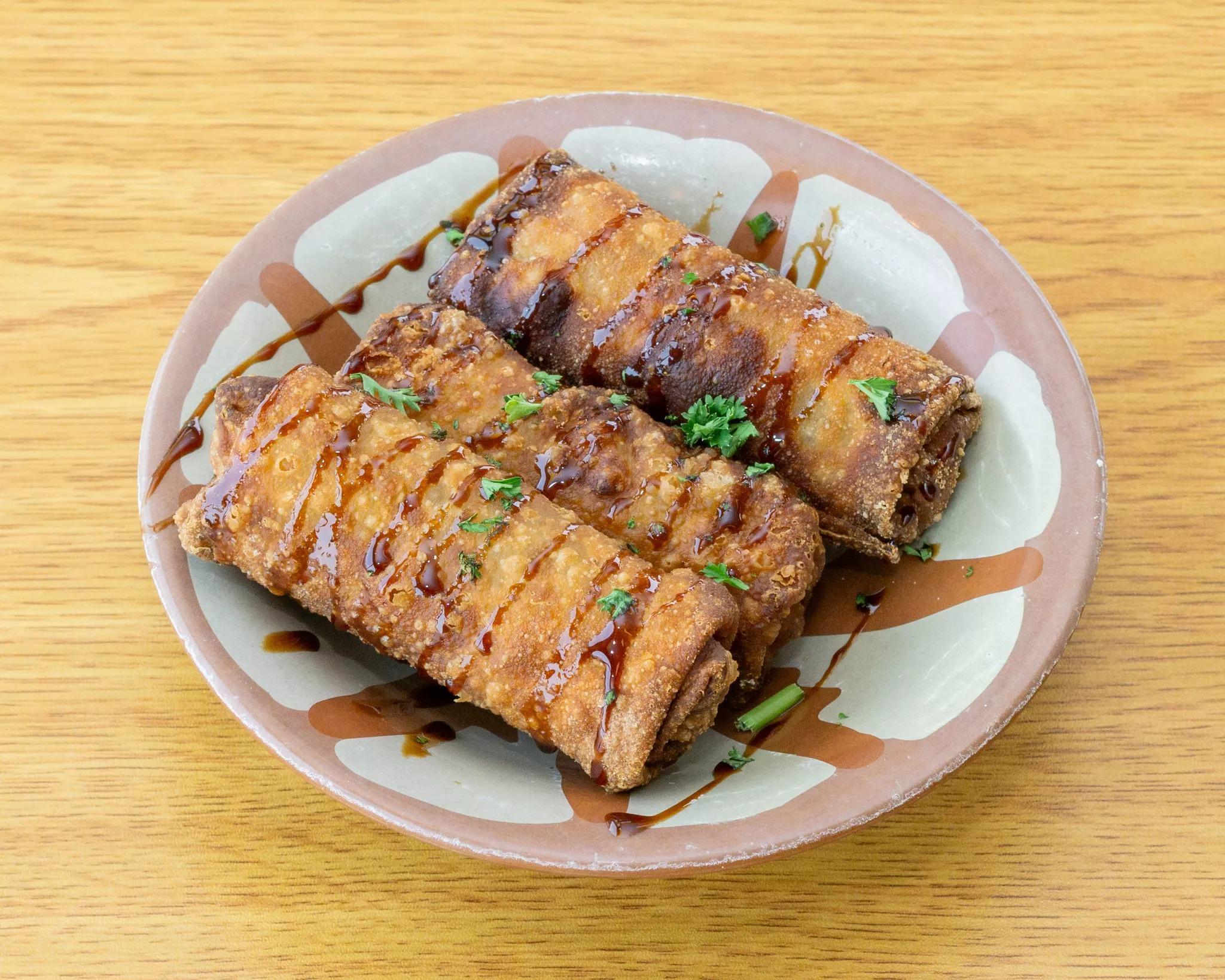 Sambosa Rolls Beef.