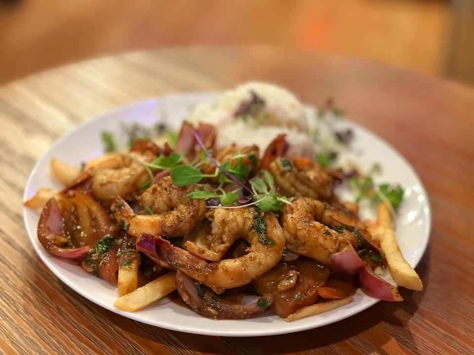 Camarón Saltado.
