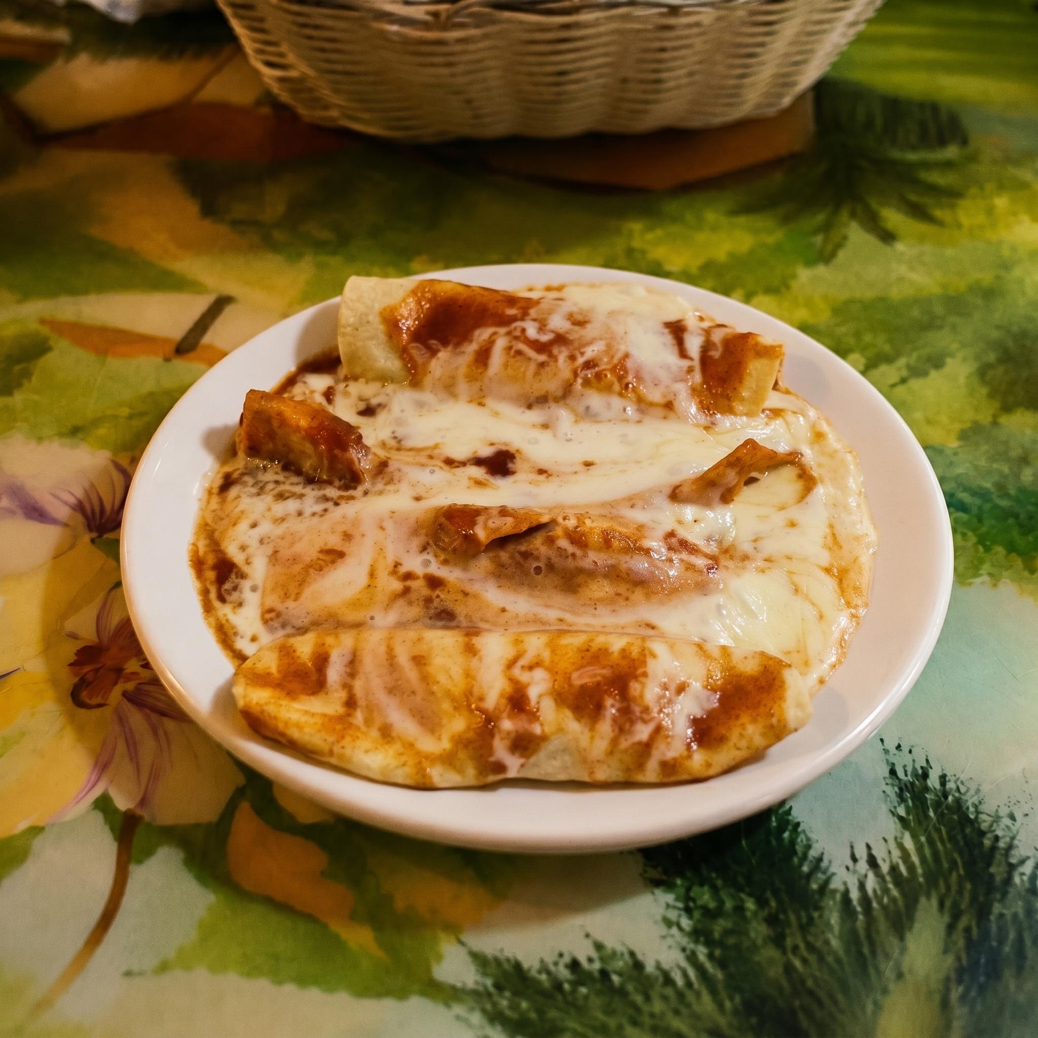 26. Enchiladas Supremas.