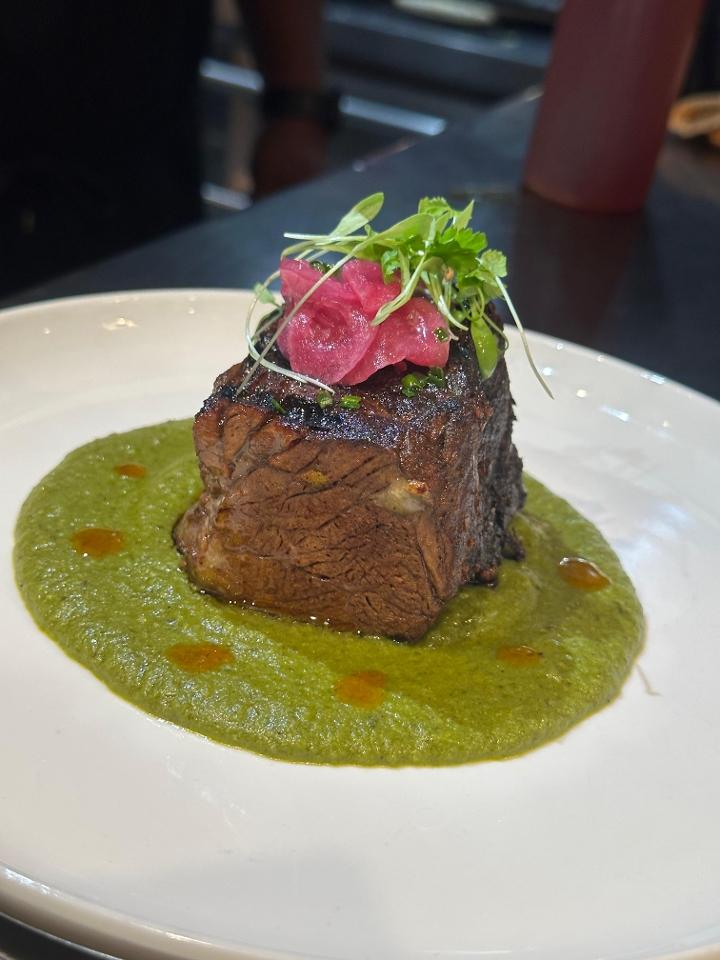 SHORT RIB Y MOLE VERDE.