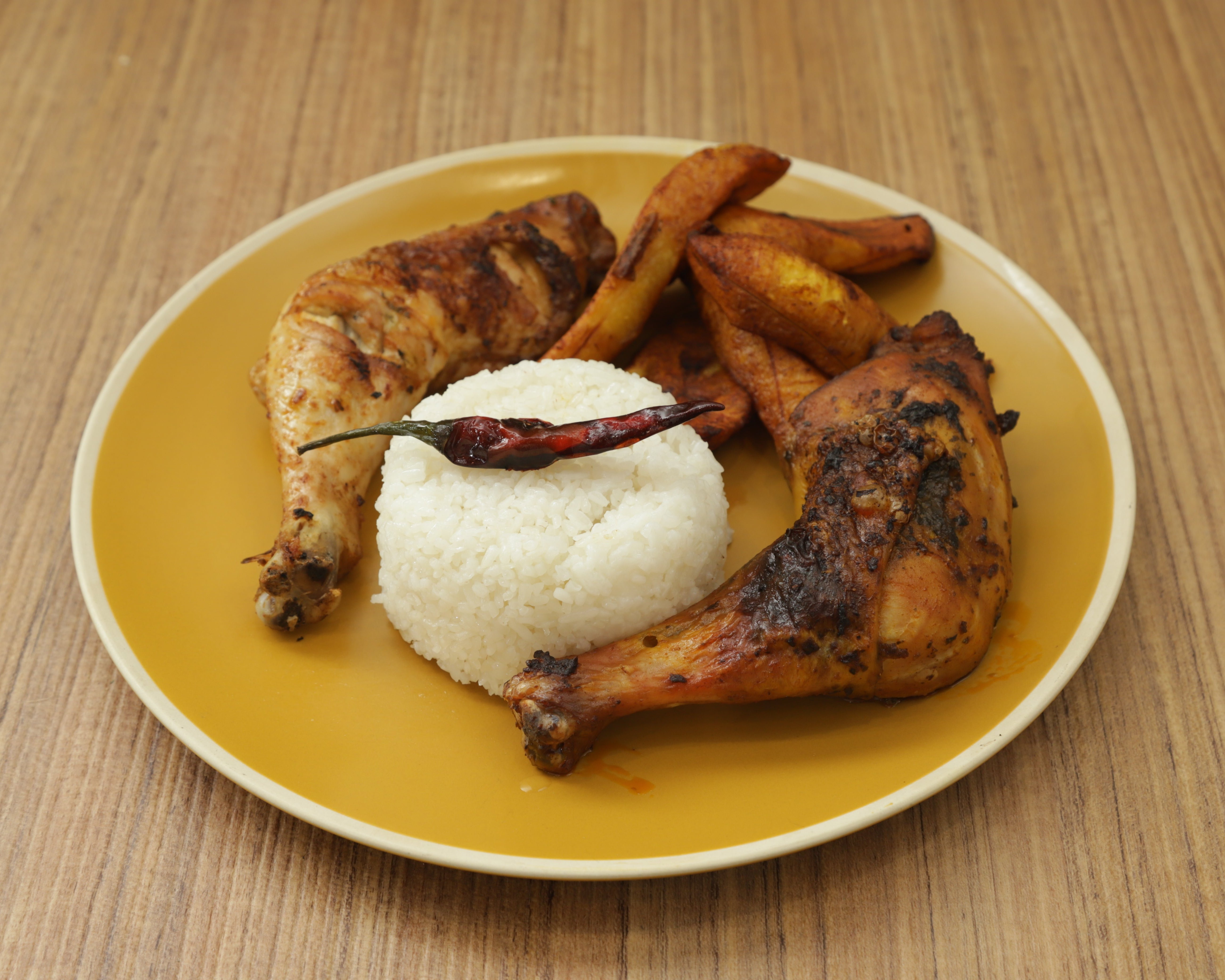Salah (1 Cuisse de poulet Braisé & 1  Mariné) 🍗
