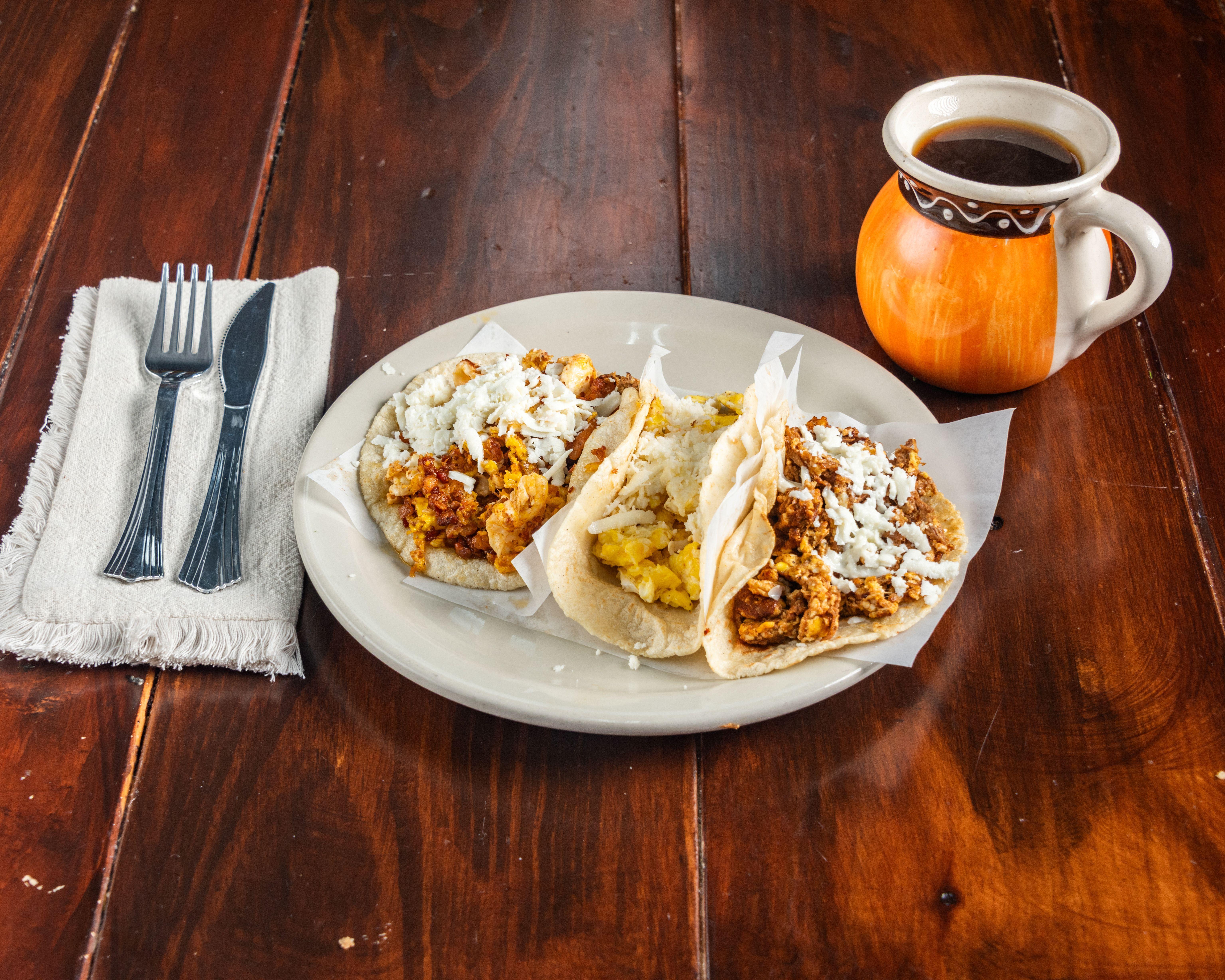 Taco De Huevo Solos (Plain Eggs).