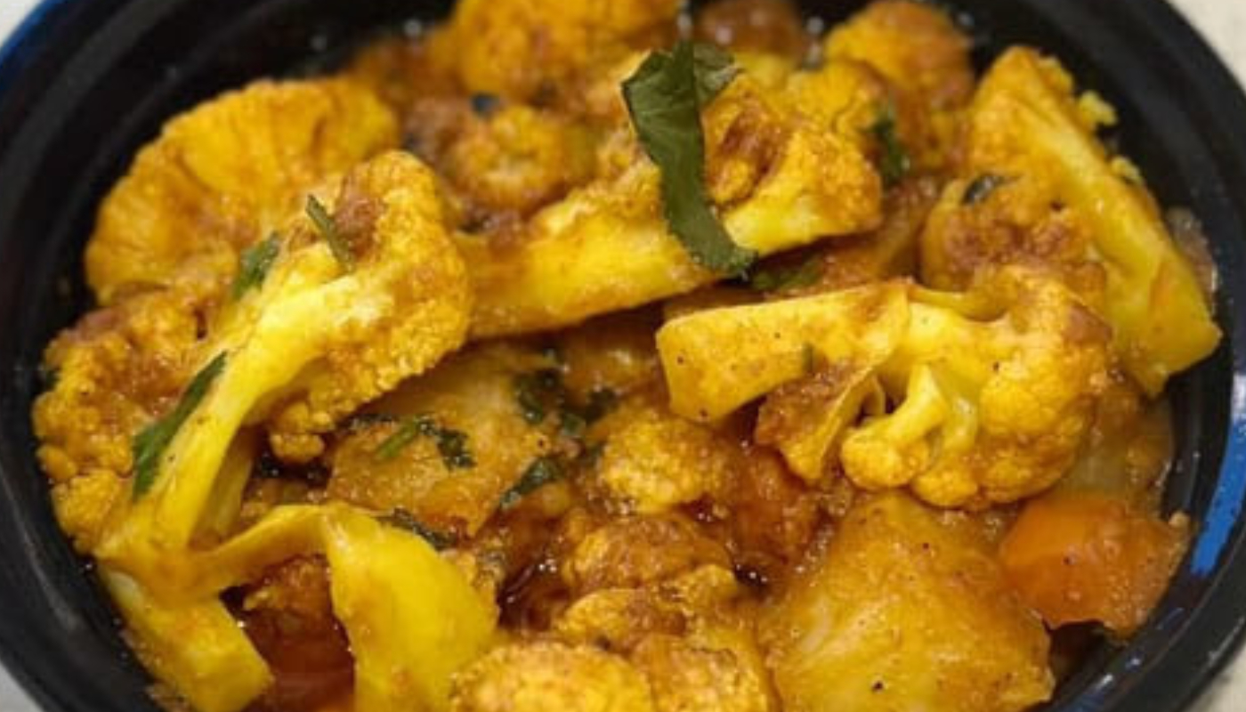 Aloo Gobhi (Potato Cauliflower) (Vegan).