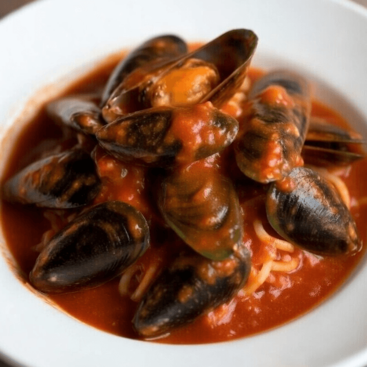Mussels Marinara.